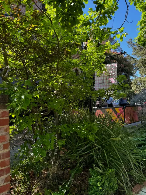 Harrow and Harvest Cafe