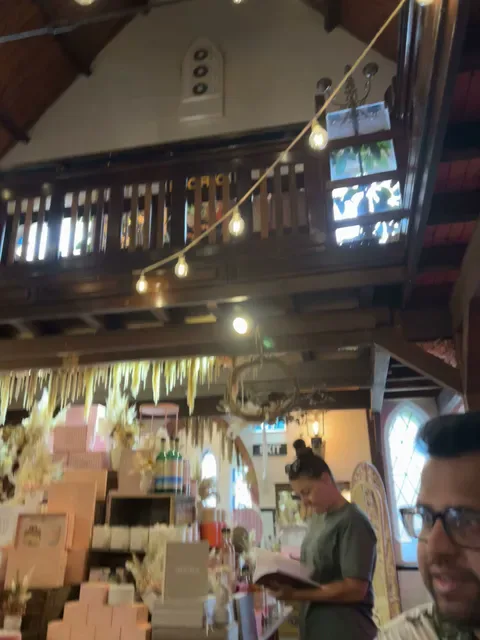 Harrow and Harvest Cafe