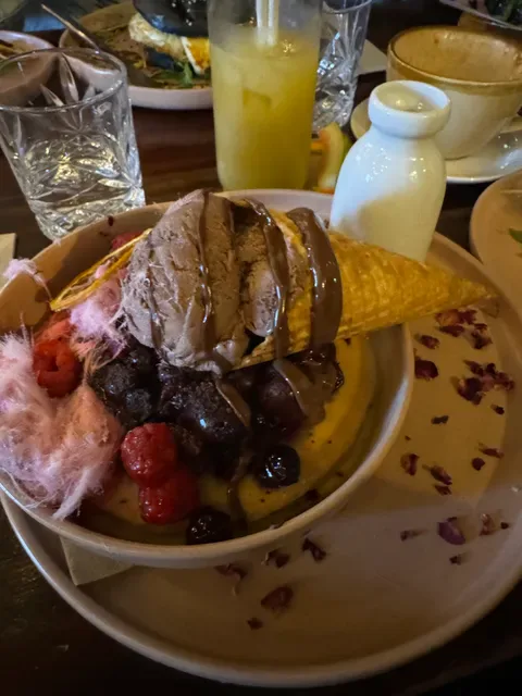 Harrow and Harvest Cafe
