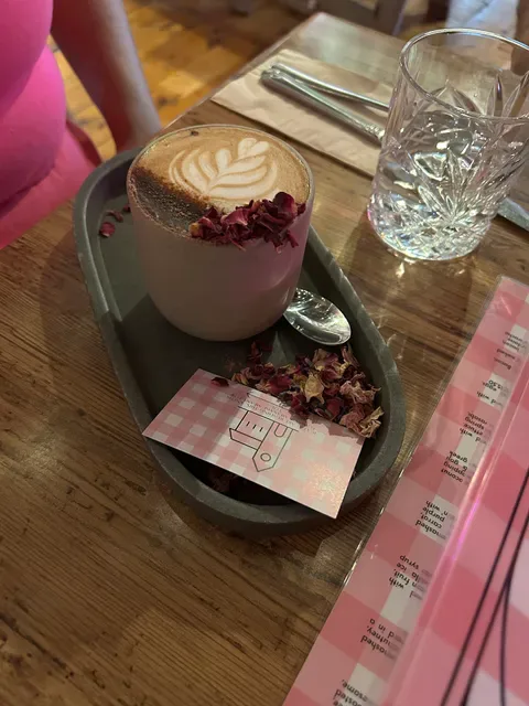 Harrow and Harvest Cafe
