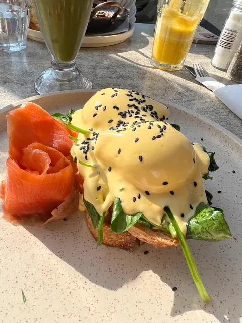 Harry's Cafe & Deli