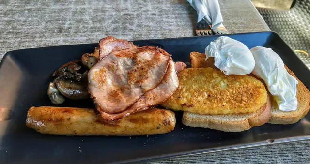 Harry's Cafe & Deli