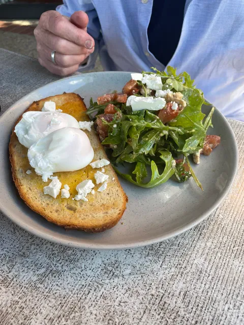 Harry's Cafe & Deli