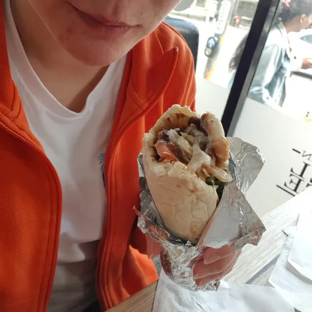 Hawthorn Grill and Kebab House