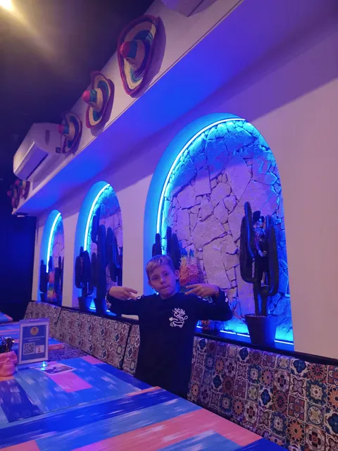 Hecho En Mexico Eltham