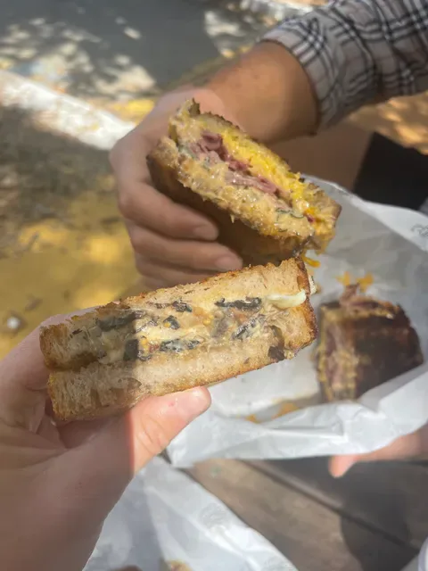 Hector's Deli