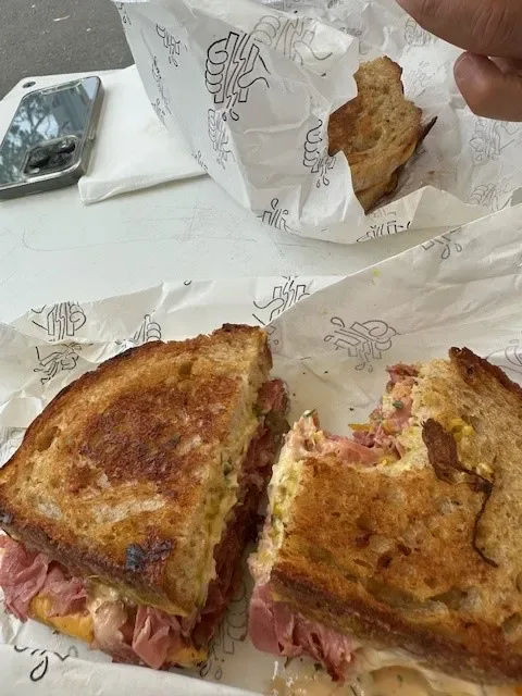 Hector's Deli
