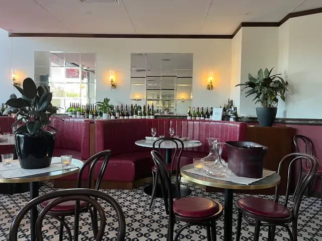 Hemingway's Wine Room