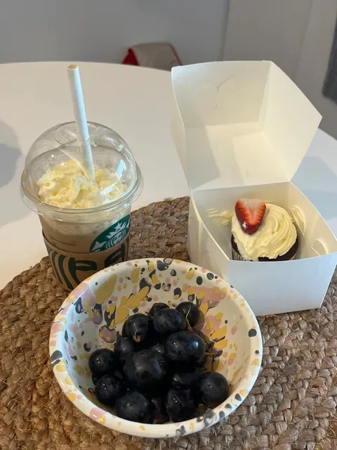 Her Little Patisserie