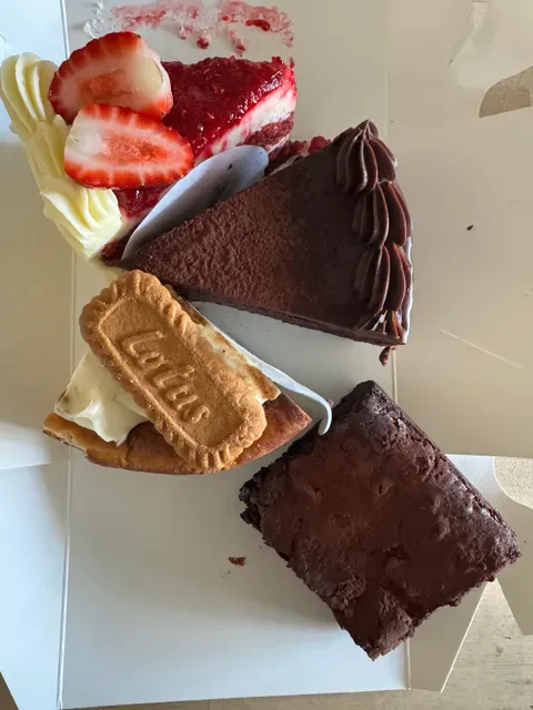 Her Little Patisserie