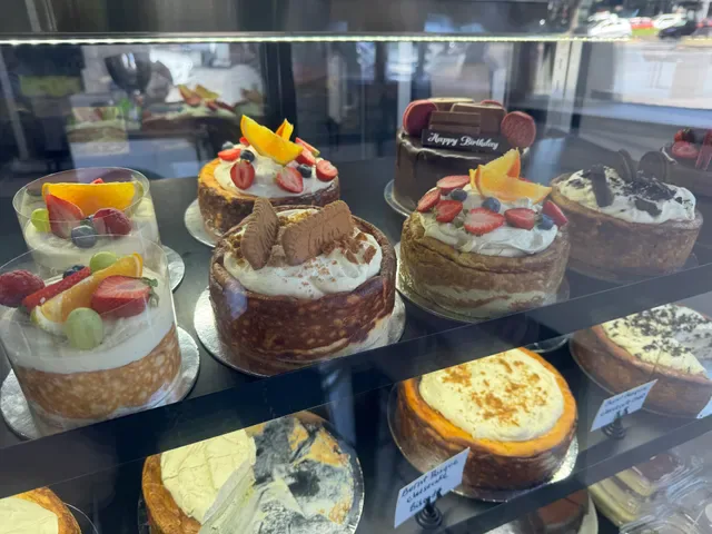Her Little Patisserie