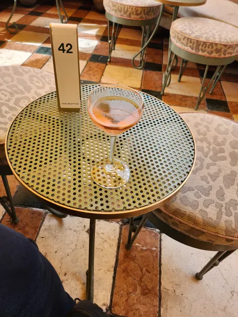 HER BAR