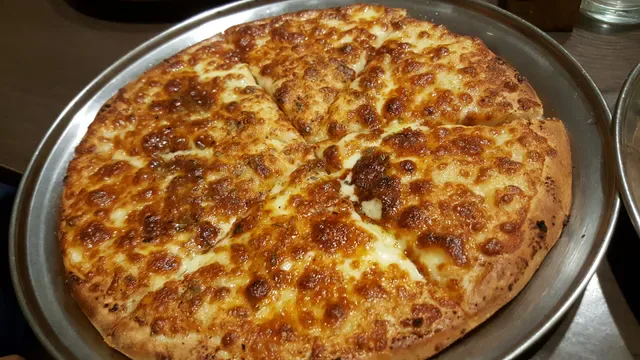 HIYC Pizzeria
