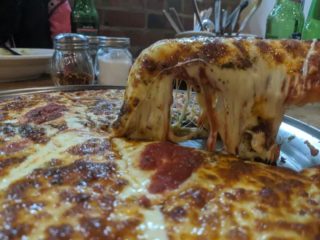 HIYC Pizzeria