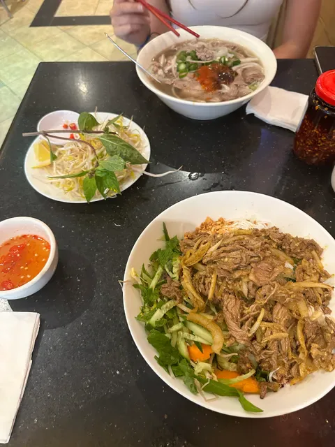 Hoa Tran Restaurant