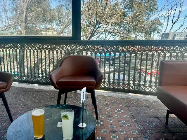 Hobson's Bay Hotel