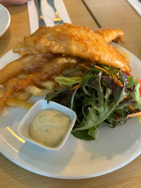 Hooks At The Yarra