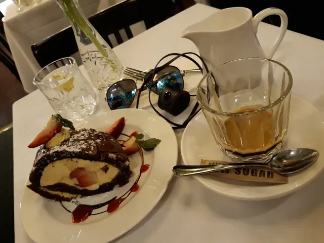 Hopetoun Tea Rooms est. 1892 (TM)