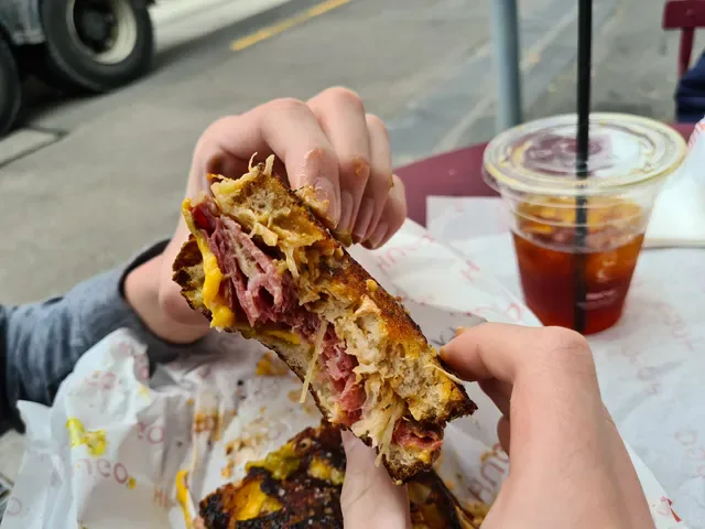 Hugo's Deli