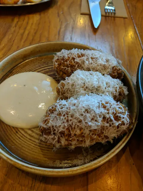 Hunter & Barrel Ringwood