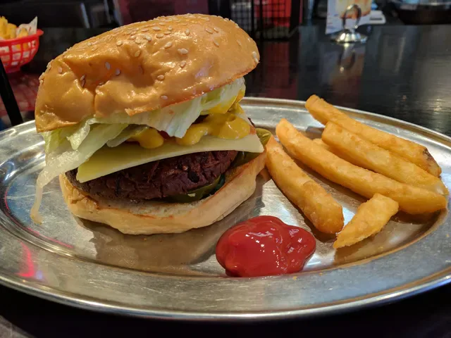 Huxtaburger Collingwood