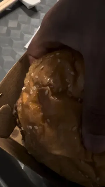 Huxtaburger Collingwood