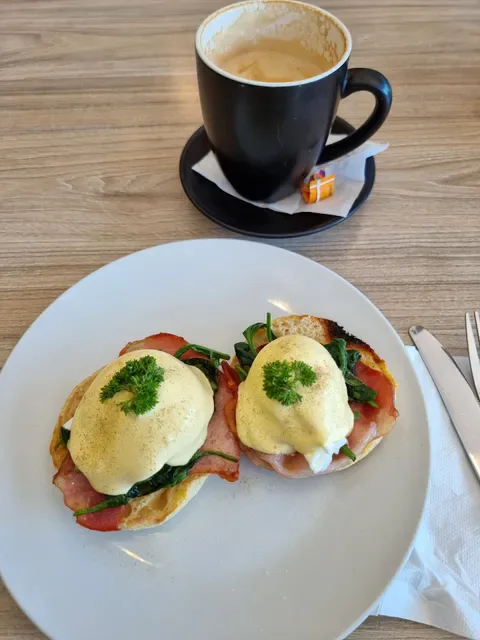 Indulgence Cafe