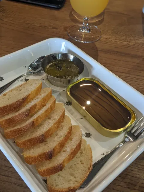 Jayden Ong Winery & Cellar Bar