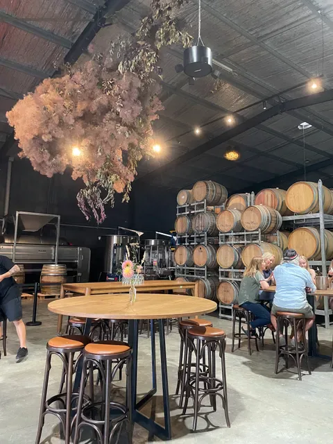 Jayden Ong Winery & Cellar Bar