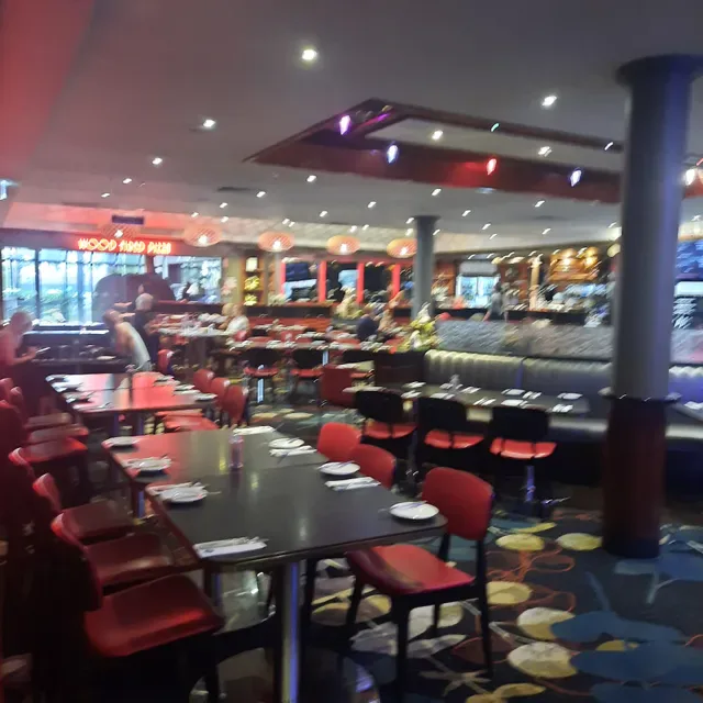 JBJ's Restaurant - Taylors Lakes Hotel