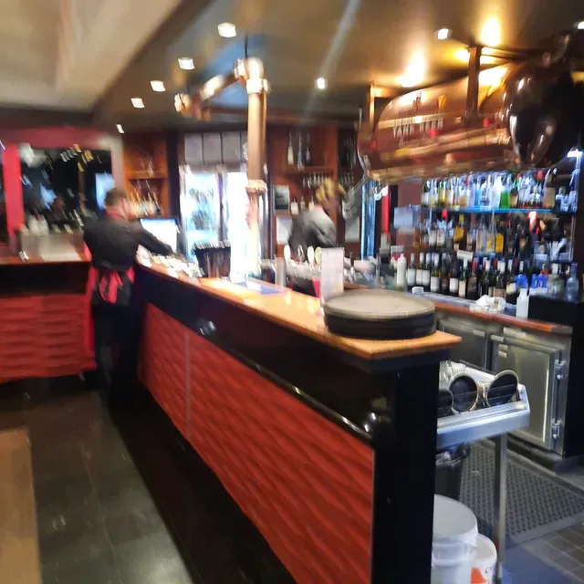 JBJ's Restaurant - Taylors Lakes Hotel