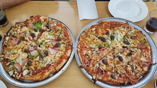 Jetty's Pizza