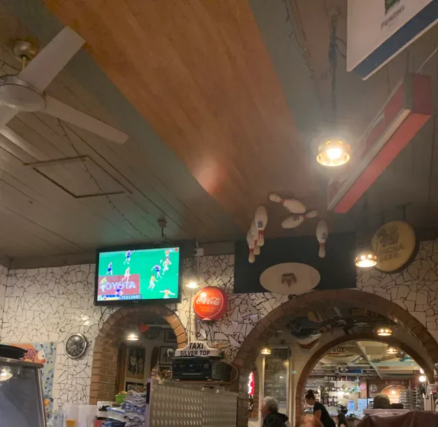 Joe's of Mentone