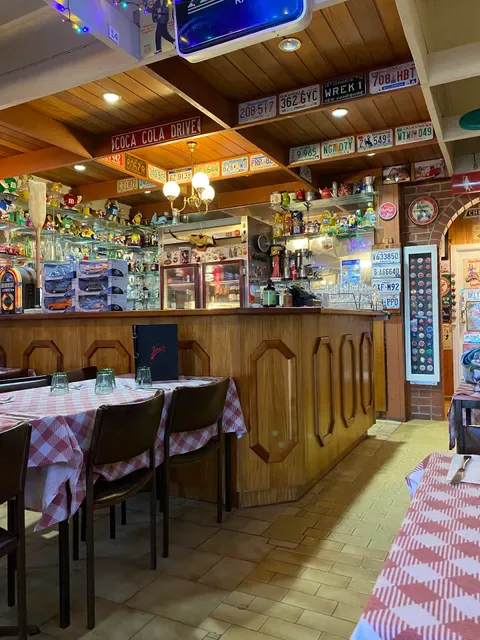 Joe's of Mentone