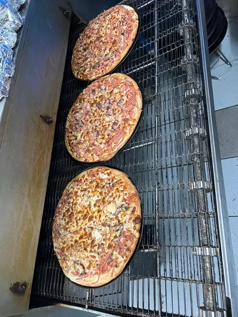 John & Mario's Pizza