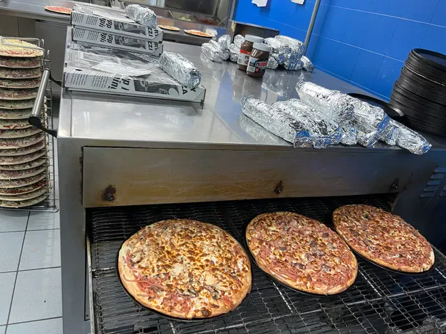 John & Mario's Pizza