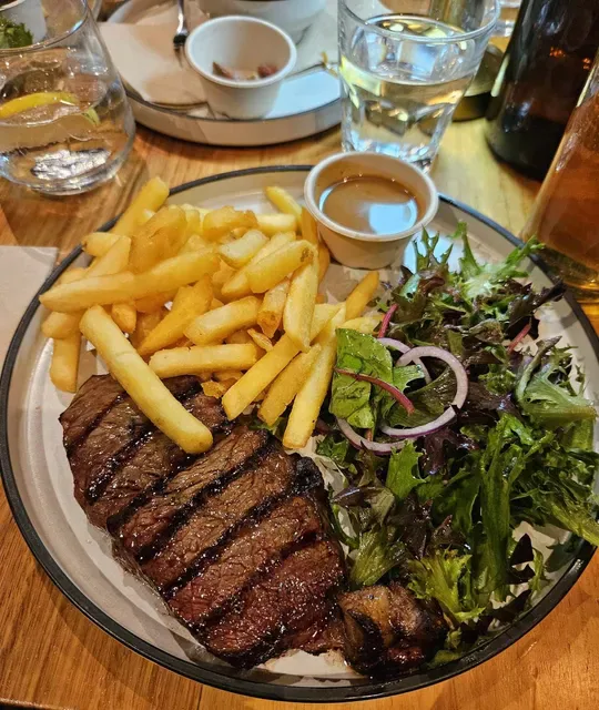 Junction Hotel Newport