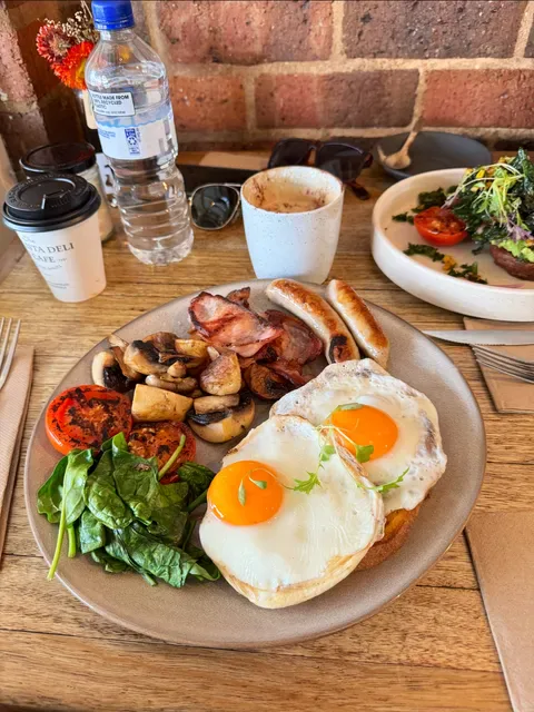 Kallista Deli Cafe