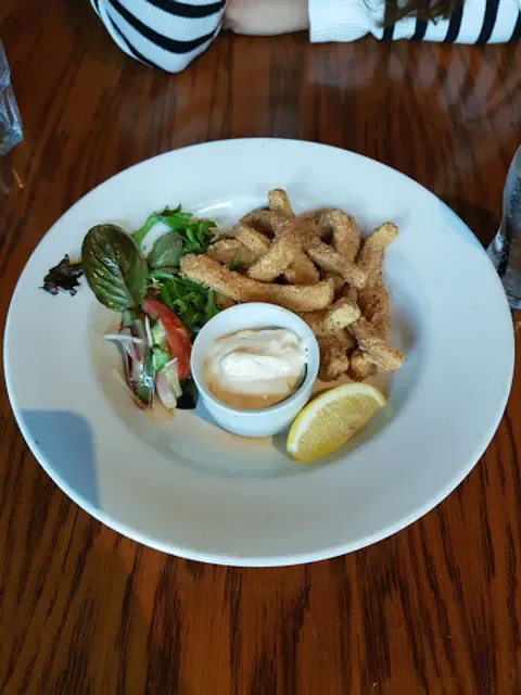 Kelly's Bar & Kitchen