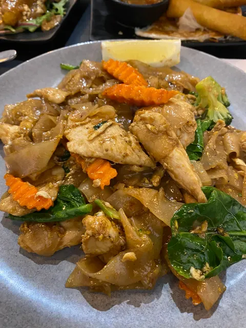 Kin-D Thai Restaurant @Brunswick