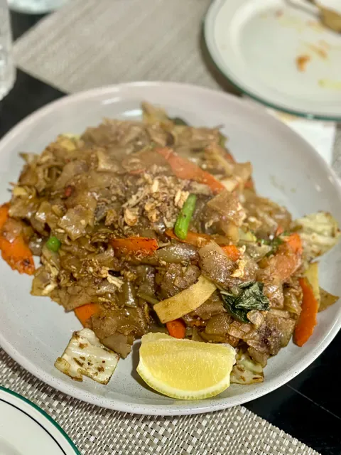 Kin-D Thai Restaurant @Brunswick