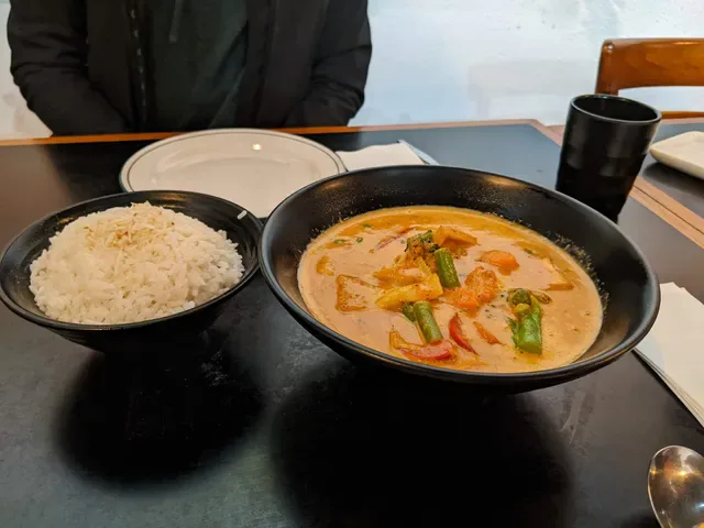 Kin-D Thai Restaurant @Brunswick