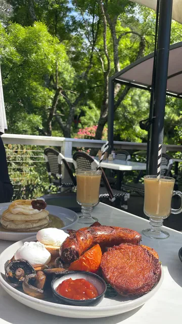 King Henry’s Restaurant