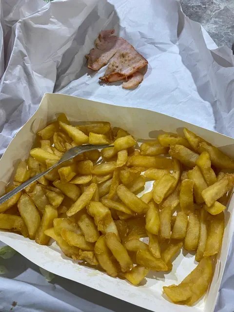 Kingswood drive fish & chips restaurant