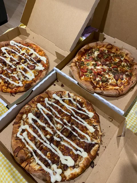 Knead it Pizza Bar