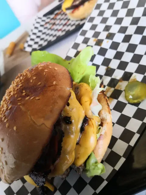 Kustom Burgers Thornbury