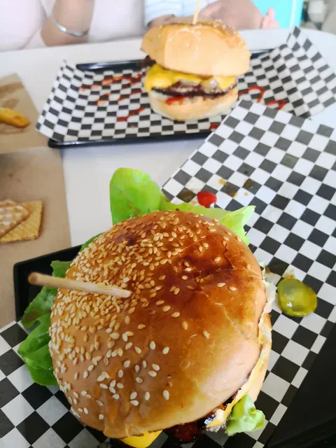 Kustom Burgers Thornbury
