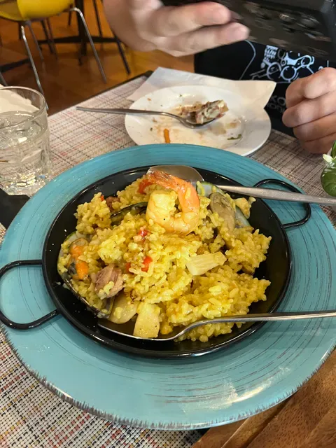 La Bodega Restaurant/Bar