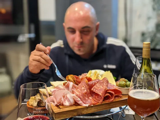 La Calabrese Pizzeria