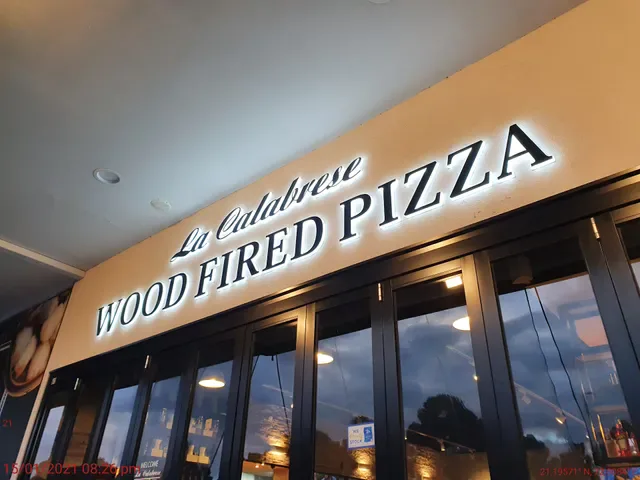 La Calabrese Pizzeria